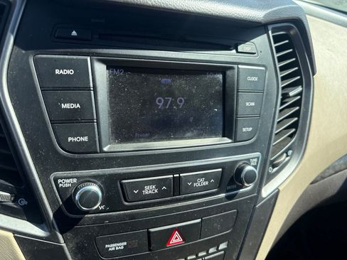 Used 2017 Hyundai Santa Fe Sport FWD image 27