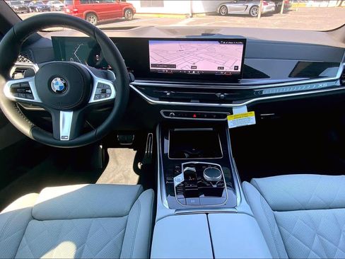 New 2026 BMW X5 sDrive40i w/ M Sport Package image 5