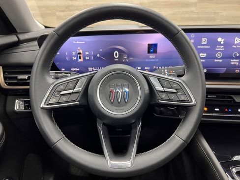 Used 2024 Buick Envision Avenir image 24