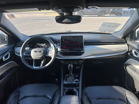 Certified 2025 Jeep Compass Limited AWD/4WD image 15