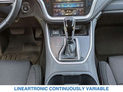 Used 2024 Subaru Outback Premium AWD/4WD image 14