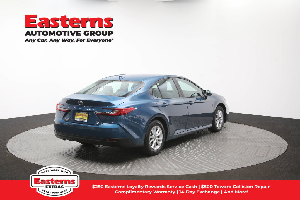 Used 2025 Toyota Camry LE FWD image 40