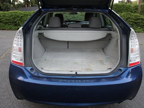 Used 2011 Toyota Prius Two image 15