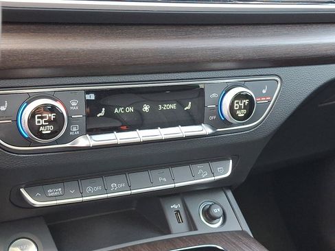 Certified 2024 Audi Q5 2.0T Premium image 17