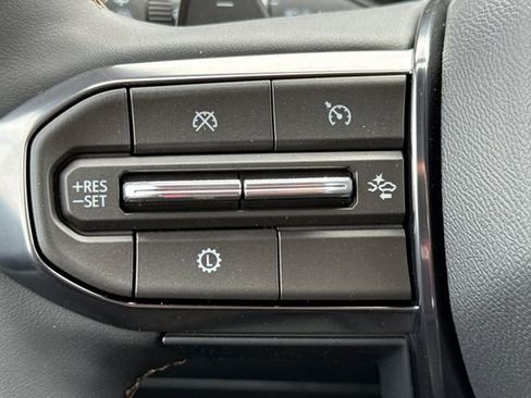 New 2026 GMC Acadia AT4 w/ Luxury Package image 30