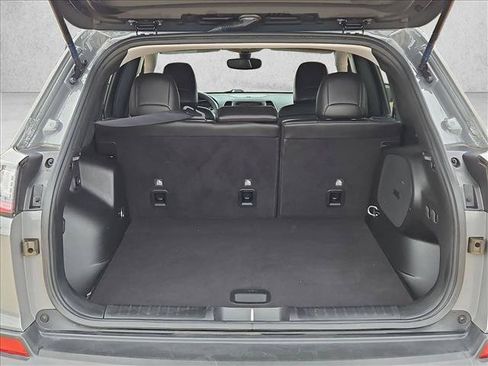 Used 2021 Jeep Cherokee Latitude Plus w/ Sun & Sound Group FWD image 6