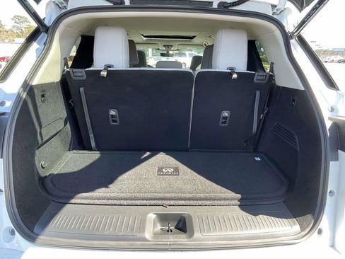New 2026 INFINITI QX60 Luxe w/ Cargo Package image 9