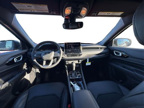 New 2026 Jeep Compass Latitude image 21