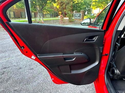 Used 2017 Chevrolet Sonic Premier image 16