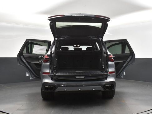 New 2026 BMW X5 M60i image 52