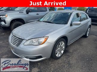 Used 2012 Chrysler 200 Touring image 1