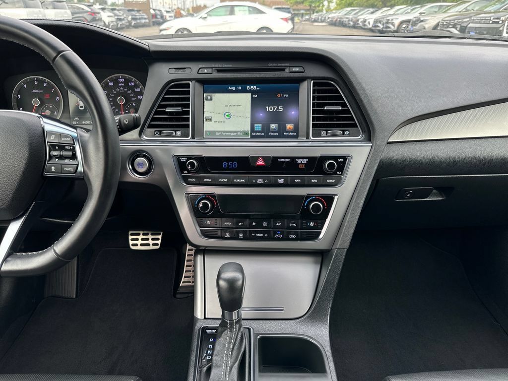 Used 2015 Hyundai Sonata Limited 2.0T FWD image 16