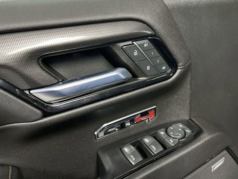 Used 2022 GMC Sierra 1500 AT4 w/ AT4 Premium Package image 23