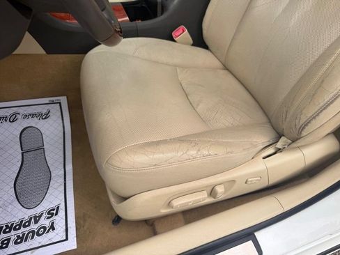 Used 2011 Lexus ES 350 FWD image 19