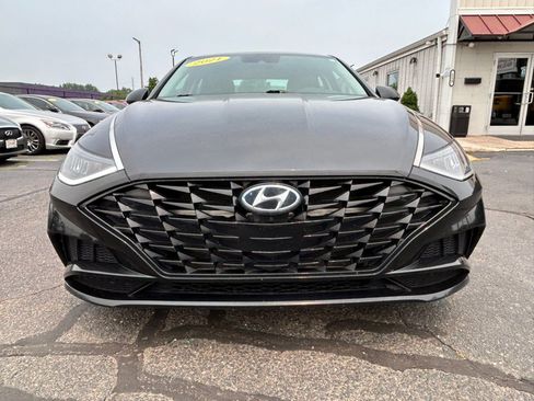 Used 2021 Hyundai Sonata SEL FWD image 2