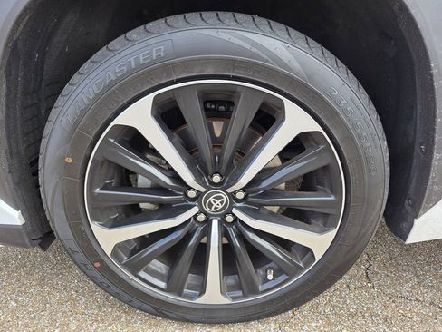 Used 2021 Toyota Highlander XSE image 27