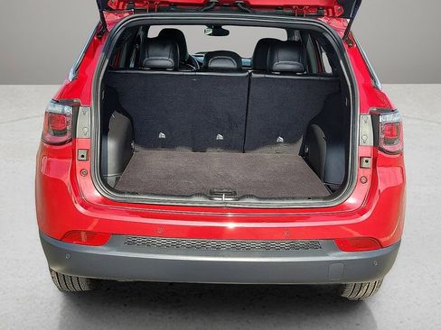 Used 2025 Jeep Compass Limited image 8