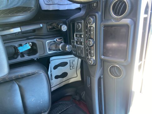 Used 2021 Jeep Wrangler Unlimited Sahara image 15