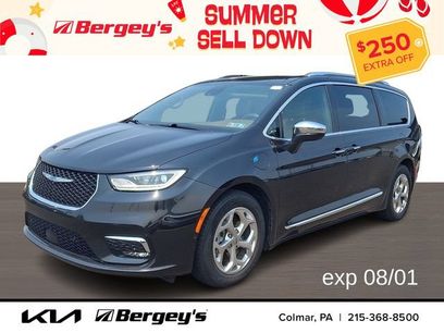 Used 2021 Chrysler Pacifica Limited w/ Premium & Safety Sphere Group