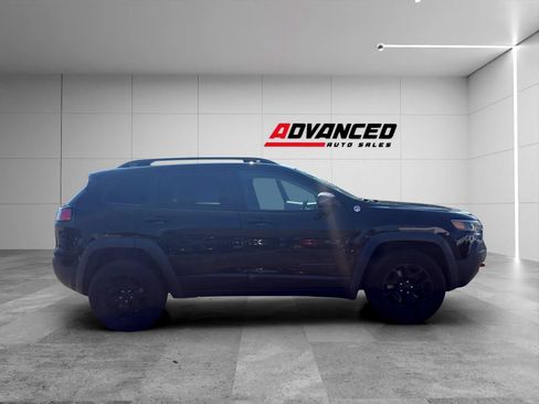 Used 2020 Jeep Cherokee Trailhawk AWD/4WD image 9