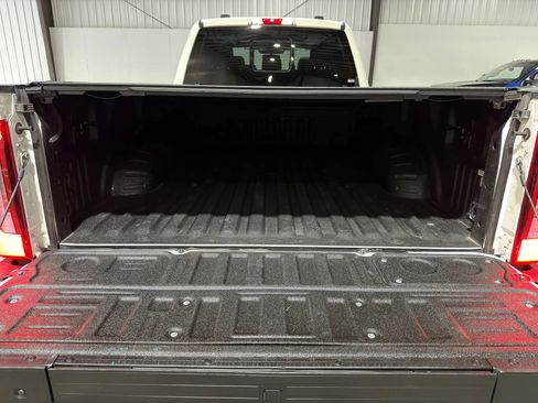 Used 2023 Ford F350 Limited w/ FX4 Off-Road Package AWD/4WD image 8