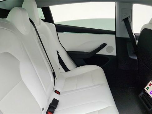 Used 2025 Tesla Model 3 Long Range image 23