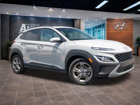Certified 2023 Hyundai Kona SEL w/ Convenience Package AWD/4WD image 2