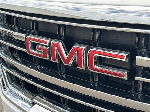 Certified 2024 GMC Yukon SLT image 36