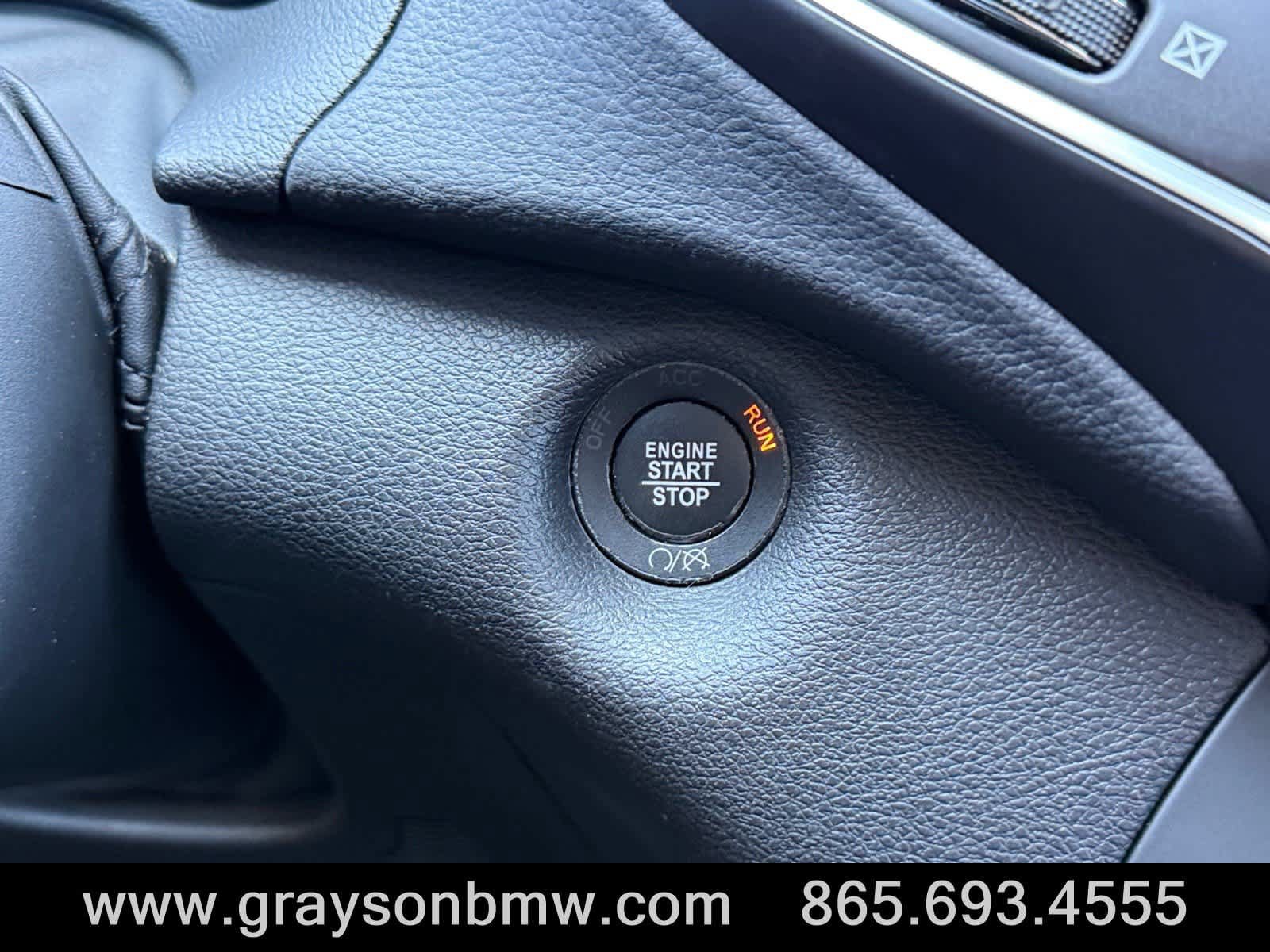 Used 2021 Jeep Cherokee Latitude Lux w/ Sun & Sound Group AWD/4WD image 27