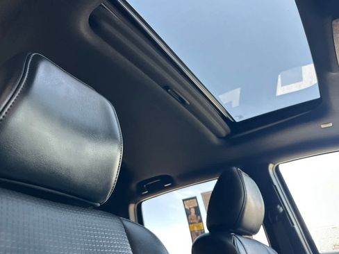 Used 2019 Toyota Tacoma TRD Off-Road AWD/4WD image 15