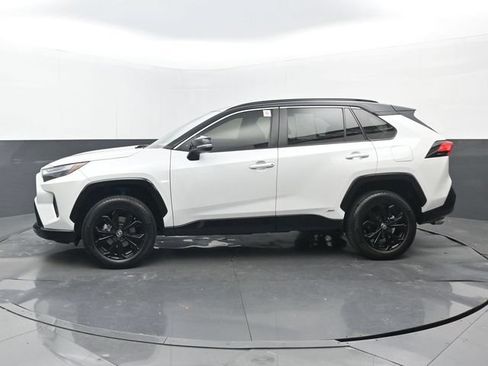 Used 2023 Toyota RAV4 XSE AWD/4WD image 22