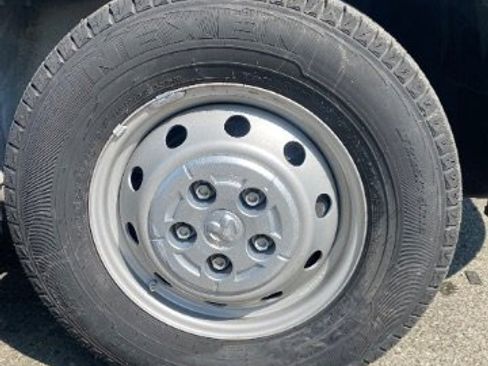 Used 2022 RAM ProMaster 2500 image 21