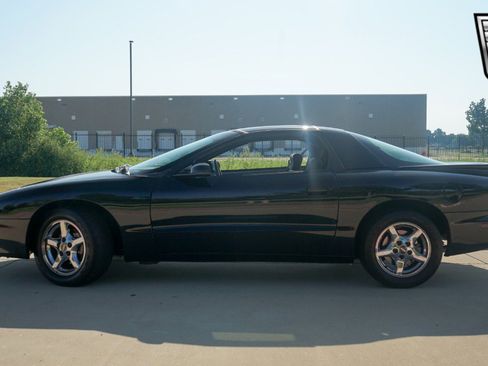 Used 1996 Pontiac Firebird Formula image 3