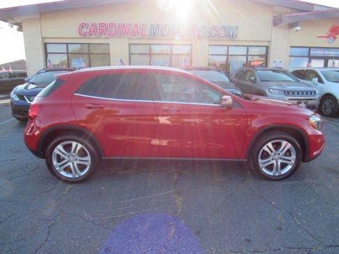 Used 2016 Mercedes-Benz GLA 250 4MATIC image 2
