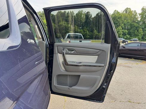 Used 2015 GMC Acadia SLT w/ Open Road Package FWD image 15