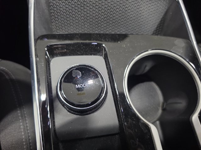 Used 2026 Chevrolet Equinox LT AWD/4WD image 11