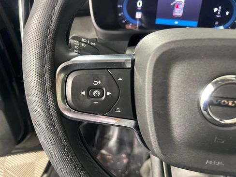 Used 2025 Volvo XC40 B5 Plus w/ Climate Package image 26