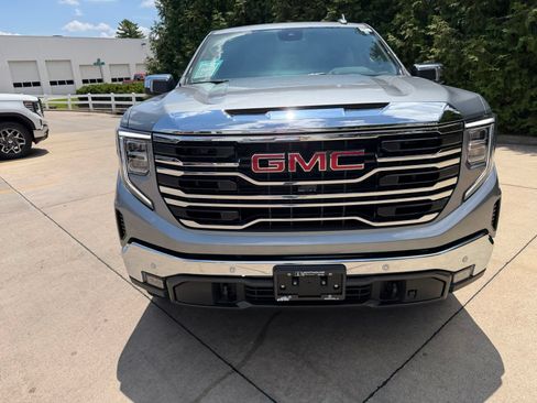 New 2026 GMC Sierra 1500 SLT w/ SLT Premium Plus Package AWD/4WD image 6