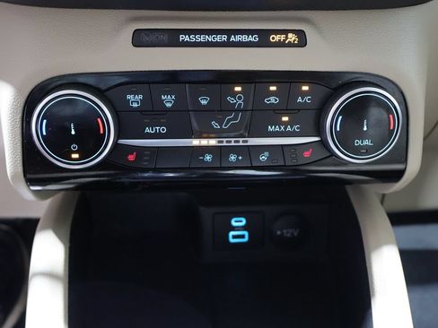 Used 2022 Ford Escape SEL AWD/4WD image 32
