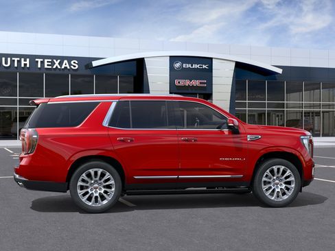 New 2026 GMC Yukon Denali w/ Denali Reserve Package AWD/4WD image 5