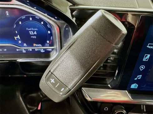 Used 2025 Chevrolet Silverado 1500 LT image 15