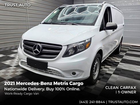 Used 2021 Mercedes-Benz Metris image 1