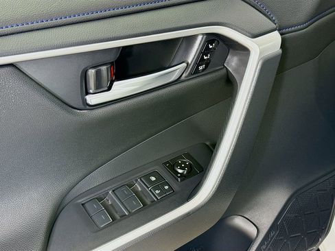 Certified 2025 Toyota RAV4 XSE w/ Advanced Technology Package image 20