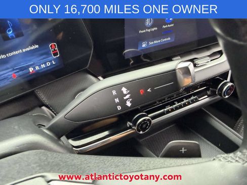 Used 2025 Chevrolet Equinox LT w/ Safety and Technology Package AWD/4WD image 30