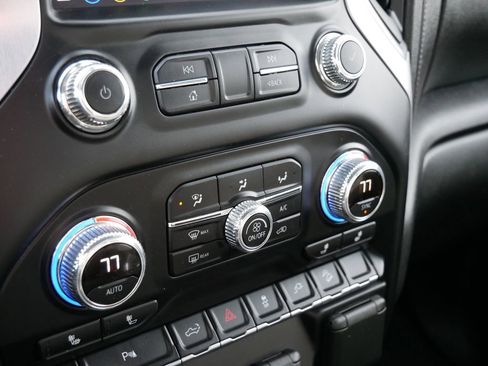 Used 2020 GMC Sierra 2500 SLE w/ SLE Convenience Package image 18