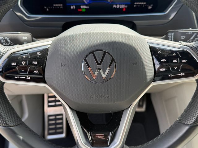 Used 2022 Volkswagen Tiguan SE R-Line AWD/4WD image 24