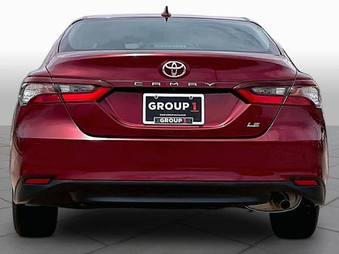 Used 2021 Toyota Camry LE w/ Convenience Package FWD image 5