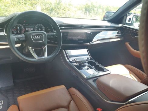 Used 2025 Audi Q8 Prestige AWD/4WD image 23