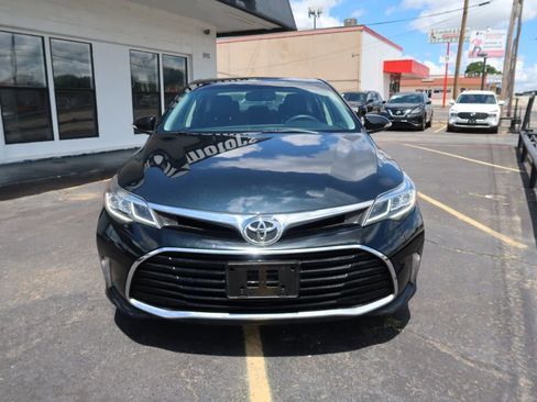 Used 2016 Toyota Avalon Touring FWD image 2