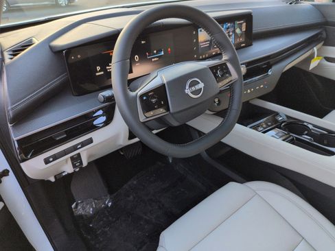 New 2026 Nissan Murano SV image 2